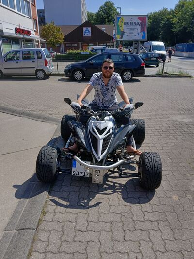  ,   Dominik, 30 ,   ,   