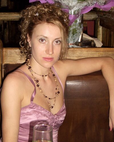  ,   Helena, 33 ,   , 