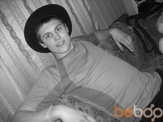  ,   Pavel, 35 ,   