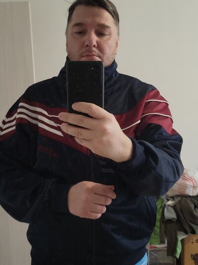 ,   Dmitry, 49 ,   c 