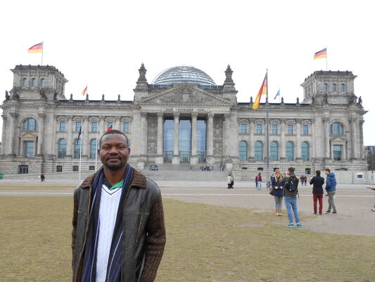  ,   Tonnito, 37 ,   ,   , c 