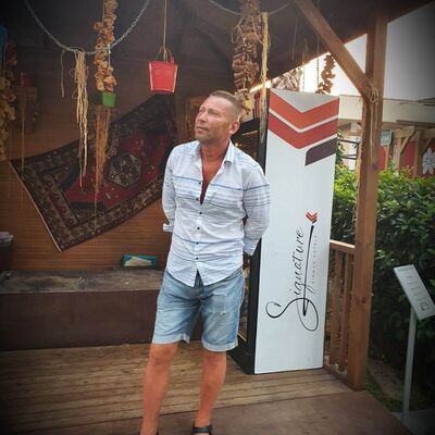  ,   Markus, 43 ,   ,   