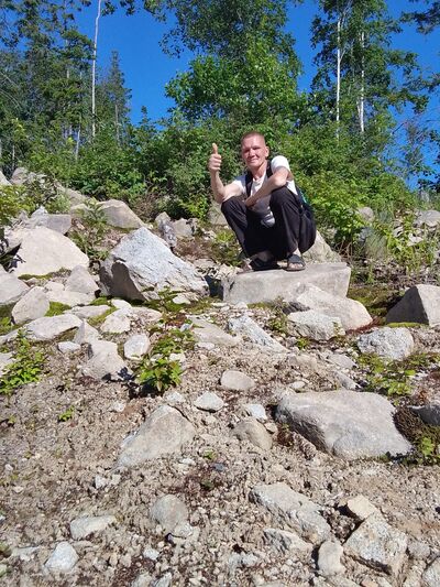  ,   Den, 43 ,  