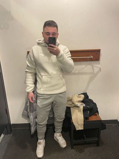  ,   , 28 ,   ,   