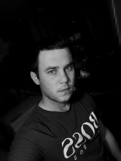  --,   Viktor, 31 ,   ,   