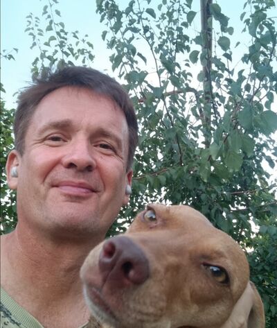  ,   Michail, 56 ,   c 