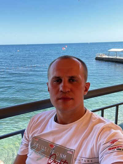  ,   Denis, 32 ,   ,   