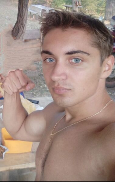  ,   Bohdan, 29 ,  