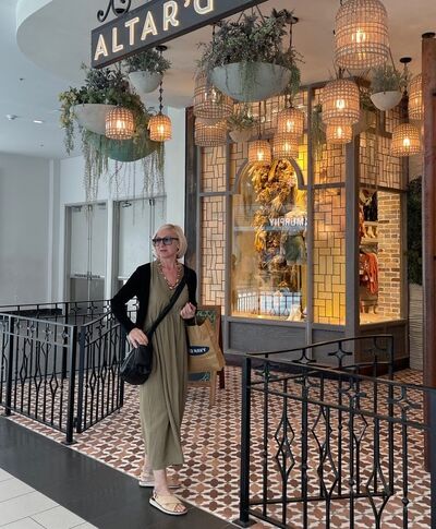  Rome,   Tanya, 62 ,     , c 