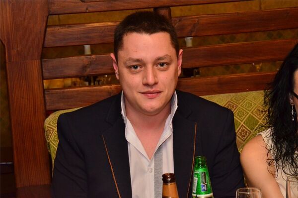  ,   Eugen, 40 ,   ,   , c 