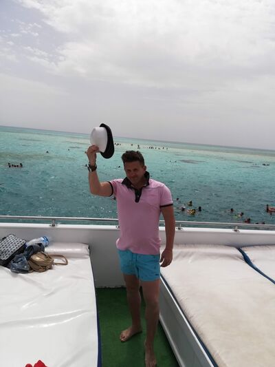  ,   Arthur, 47 ,   ,   , c 
