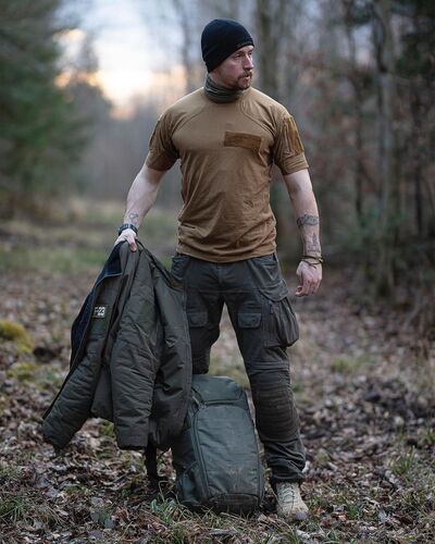  ,   Chris Smith, 42 ,   ,   , c , 