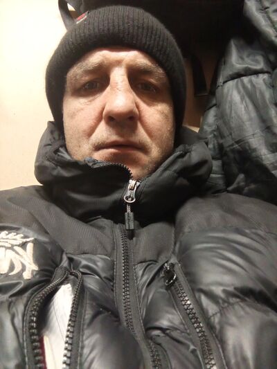  ,   Dan, 43 ,   ,   