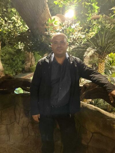  ,   Tarik, 40 ,   ,   