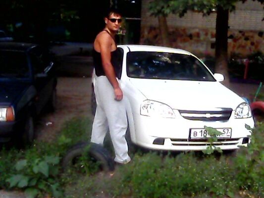  ,   Kar  jan, 37 ,   