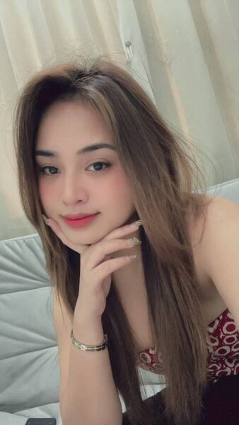  Renton,   Aeryn, 28 ,   ,   