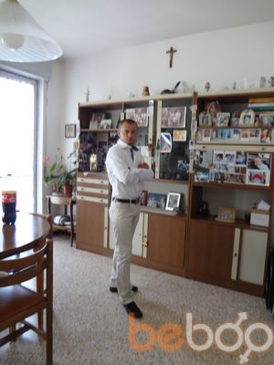  ,   Petro, 39 ,   