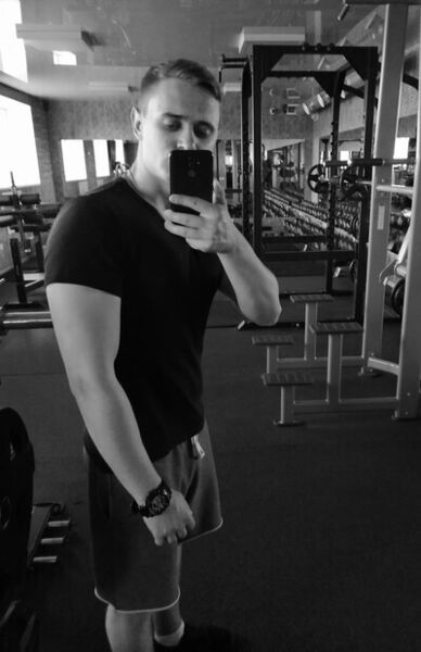  ,   Ilya, 25 ,   ,   , c 