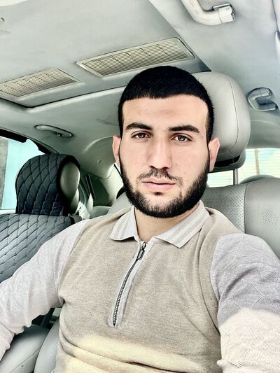  ,   Hovo , 27 ,   ,   