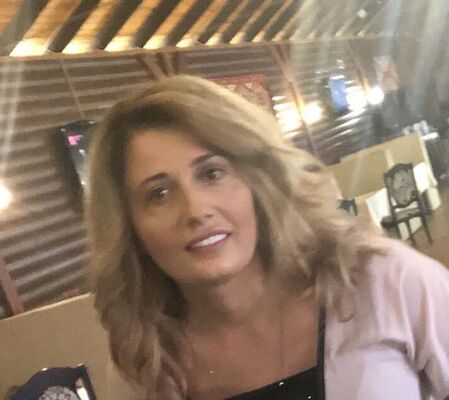  ,   Julia, 46 ,   c , 