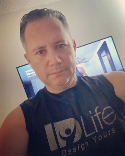  Frankfurt am Main,   Raymond, 50 ,     , c 
