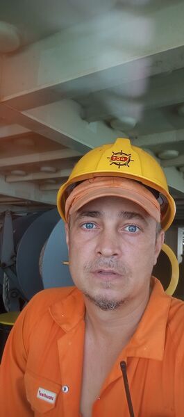  ,   Vladi, 42 ,   ,   