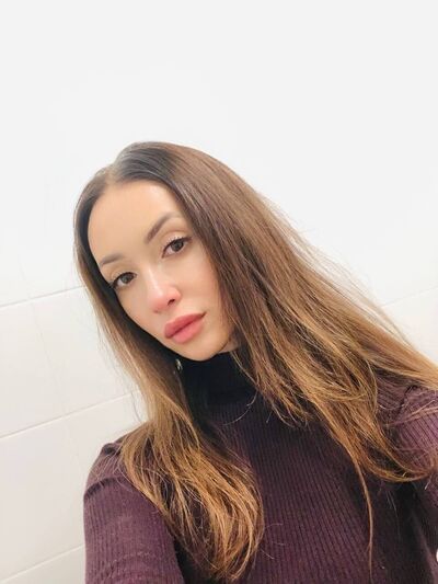  ,   Elle, 44 ,   ,   