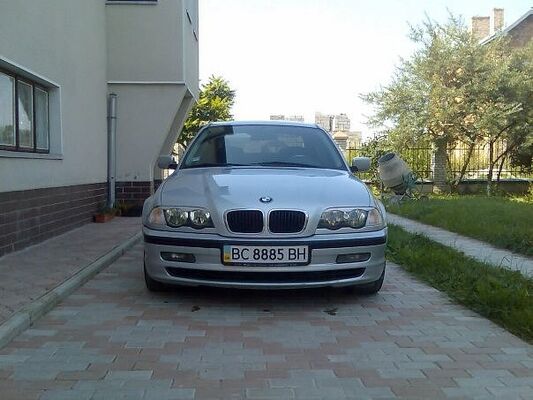  ,   Marat, 32 ,  