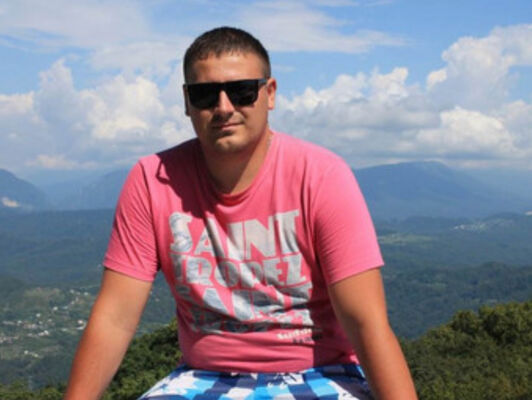 ,   Cergey, 38 ,   ,   