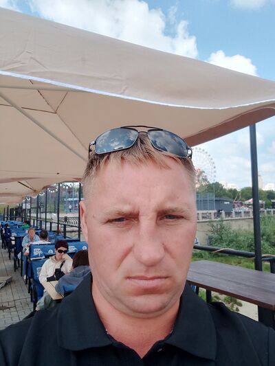 ,   Denis, 47 ,   ,   , c 