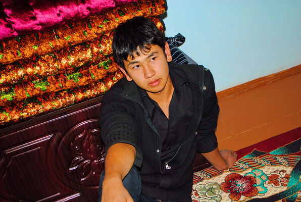  ,   Aziz4iK, 35 ,   