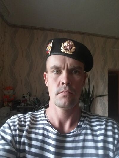  ,   Alexey, 37 ,   c , 