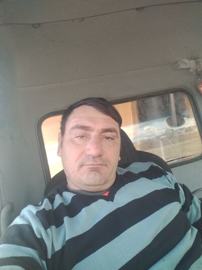  ,   Davit, 45 ,   ,   