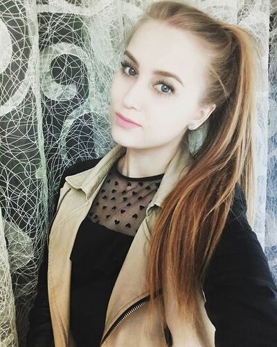  ,   Laura, 24 ,   ,   , 