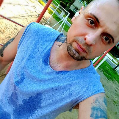  ,   Zhenya, 37 ,   ,   