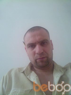  ,   Nik, 52 ,   