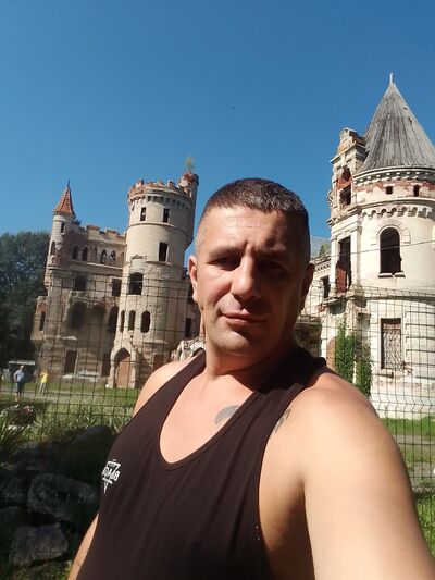  ,   Andrej, 42 ,   ,   