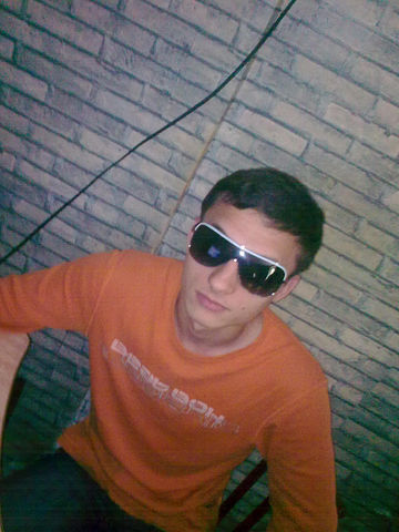  12510048  Sergei, 35 ,    