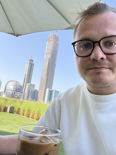  ,   Nikita, 34 ,   ,   