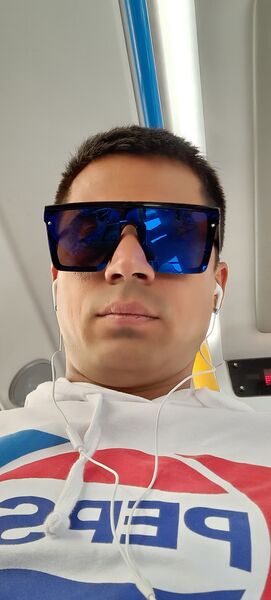 ,   Usmon, 32 ,   ,   