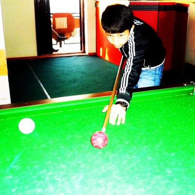  ,   Xuwbaxt, 28 ,   ,   , c , 