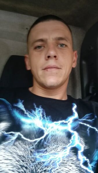  -,   Denis, 33 ,   ,   , c , 