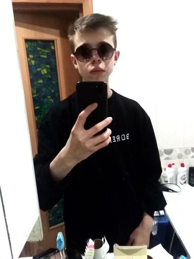  Hong Kong,   Ivan, 20 ,   