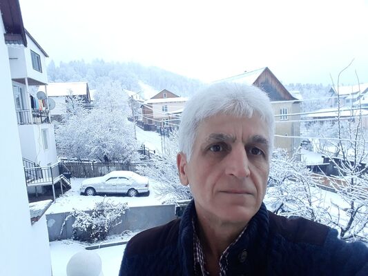  ,   Zuri, 63 ,   ,   , c 