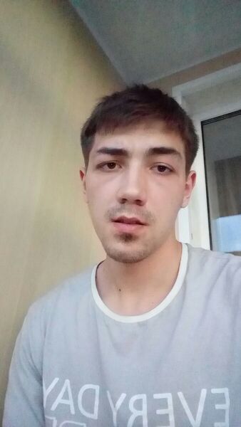  ,   Grisha, 31 ,   ,   , c 