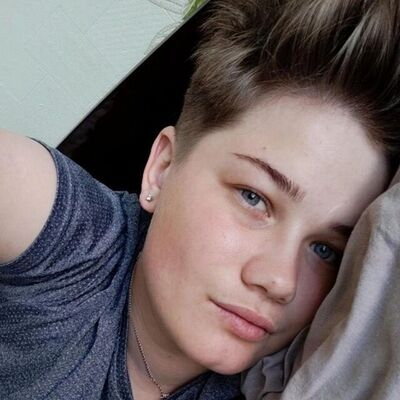  ,   Ilona, 23 ,   ,   , 