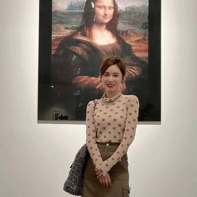  ,   Wendy, 33 ,   ,   