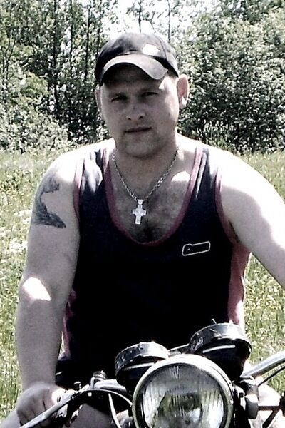  -,   Anton, 43 ,   ,   