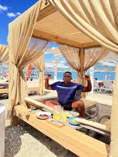  ,   Chisom, 38 ,   c 