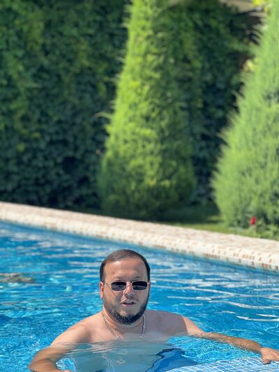  ,   Bahr, 33 ,   ,   